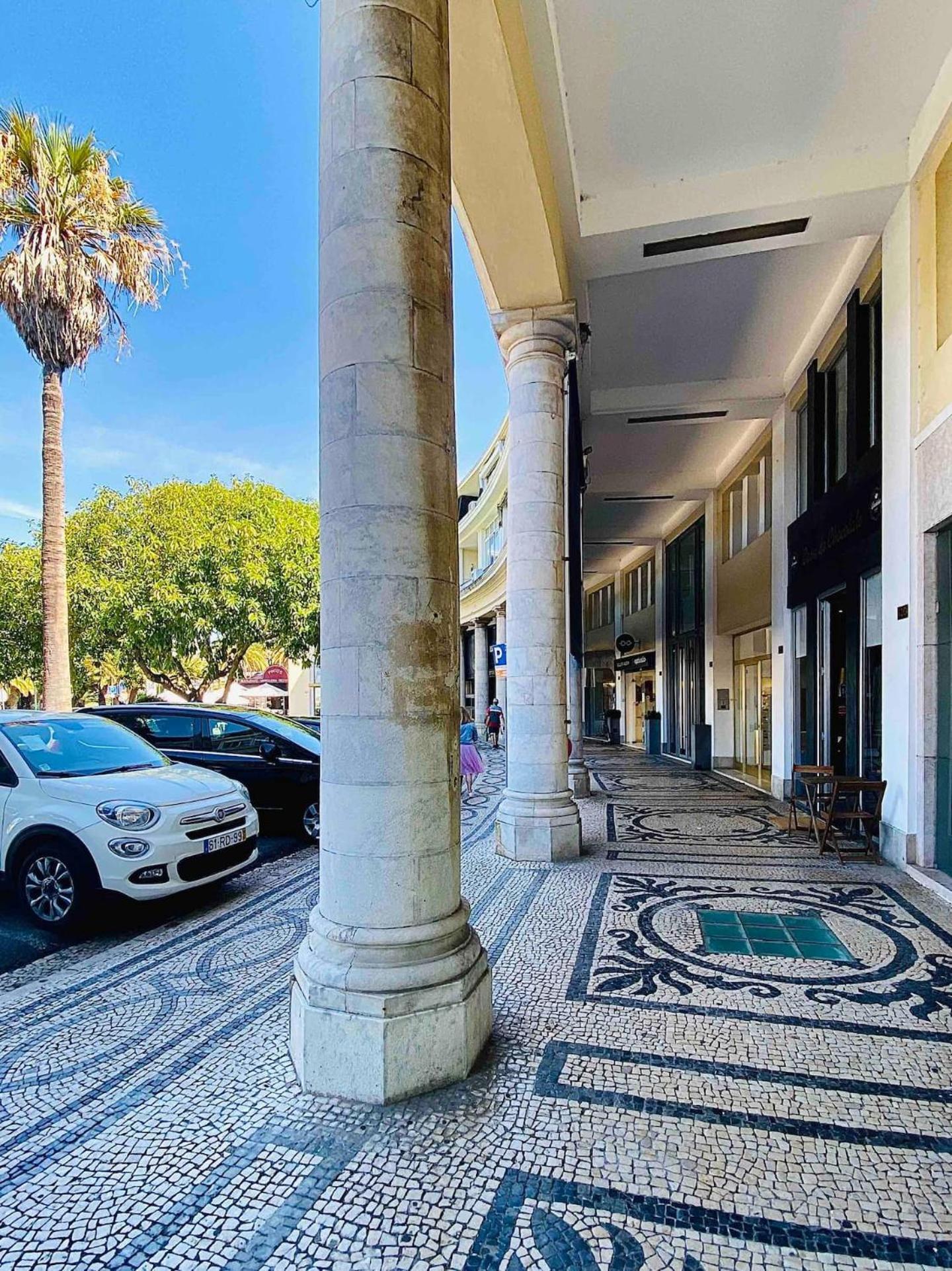 Sea View 2 Mins Walk To Beach And Estoril Casino Bagian luar foto